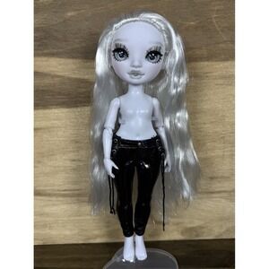 Rainbow High Shadow High Natasha Zima – Grayscale Dove-White Fashion Doll